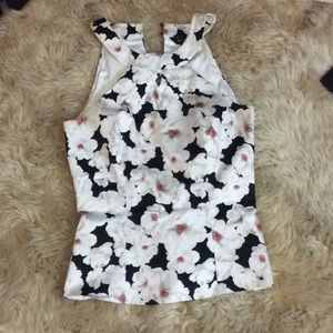 White House black market top